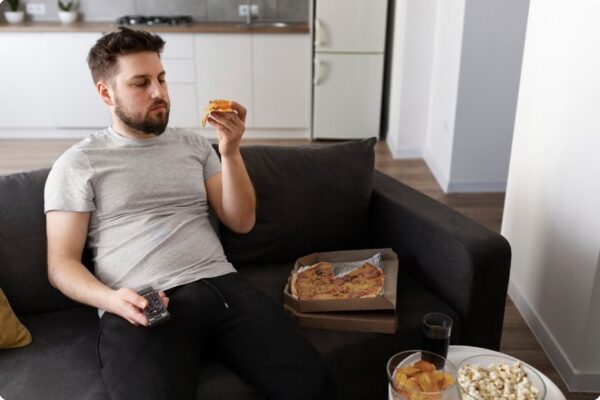 Unhealthy food habits combined with sedentary lifestyle increasing health risks