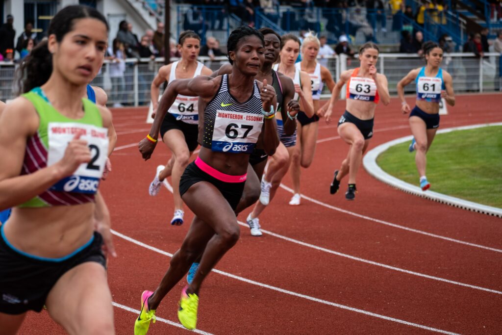 Marathon-Training-For-Elite-Run-2-Females-in-fast-race-on-a-stadium