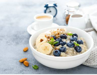 Best Race Day Diet To Complete The Marathon Oatmeal with small fruits on top