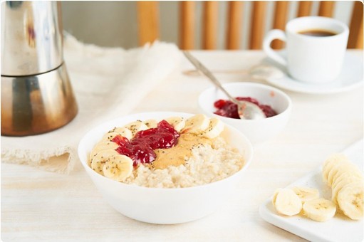 marathon runner diet - breakfast served on table