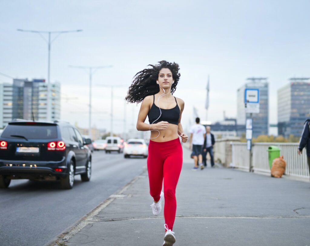 Best-Music-to-Running-young-woman-running-in-the-city