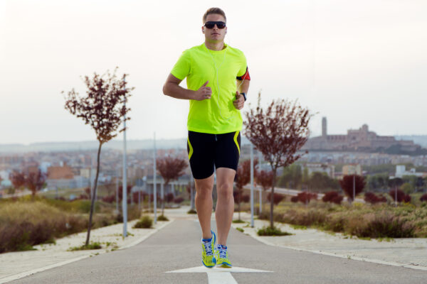 Runner training toward a clear goal