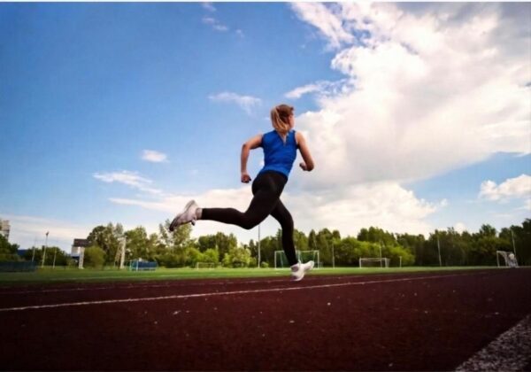 Types of marathon training - Woman doing Lactate threshold training