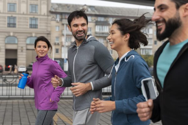 marathon training motivation - runners staying motivated together during training